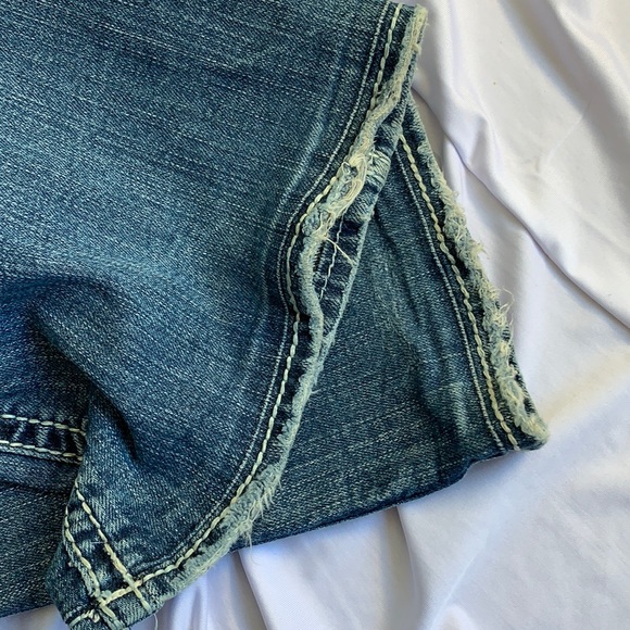 Lowrise Silver Jeans Bootcut with Holes - Picture 7 of 16